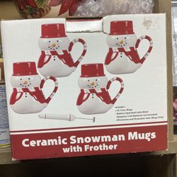 Holiday Snowman Mugs W/frother (new)