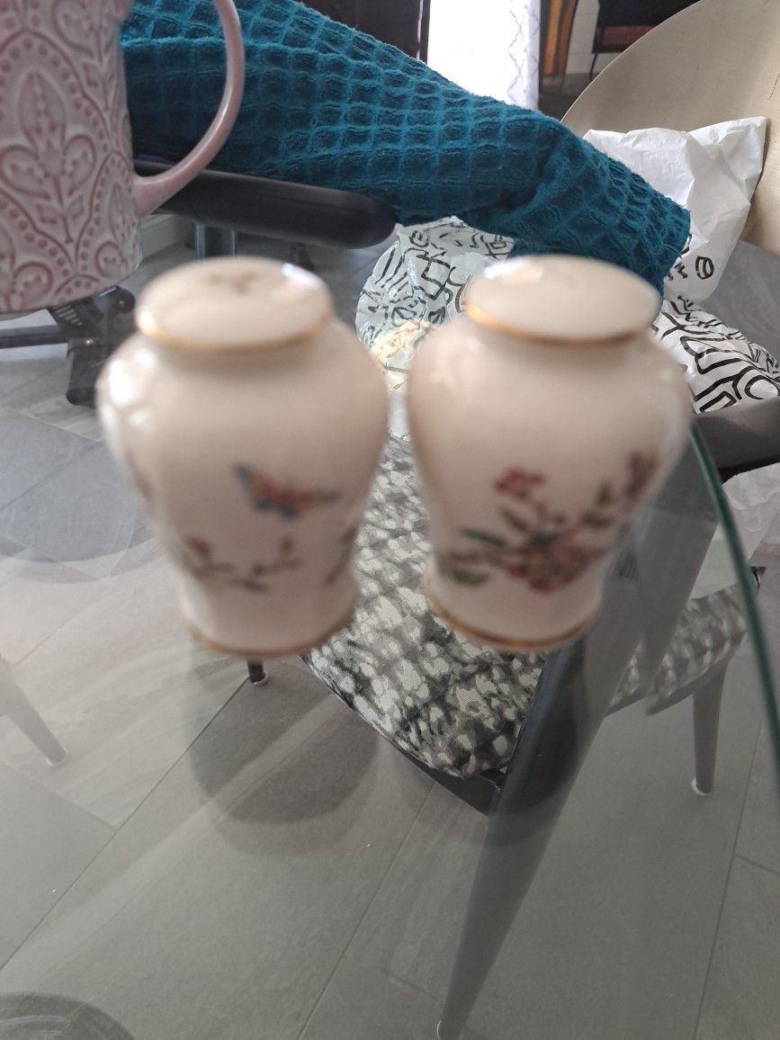 Gorham Vintage Salt & PEPPER shakers EX