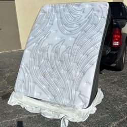 Queen Sz Therapedic - FREE DELIVERY 