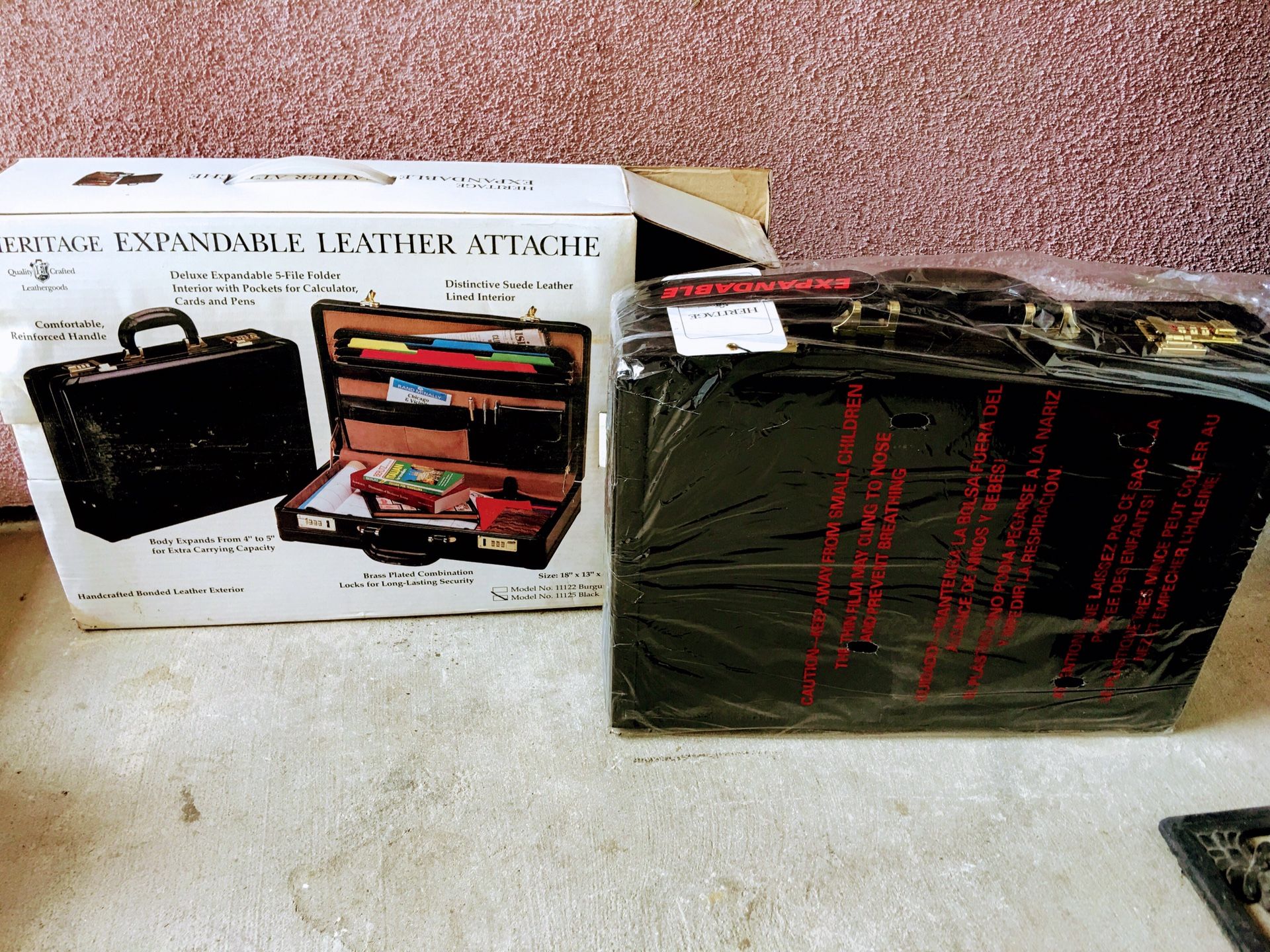 New heritage expandable leather attache