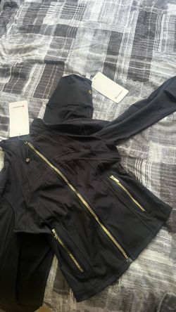 Lululemon black size 4 pants and jacket