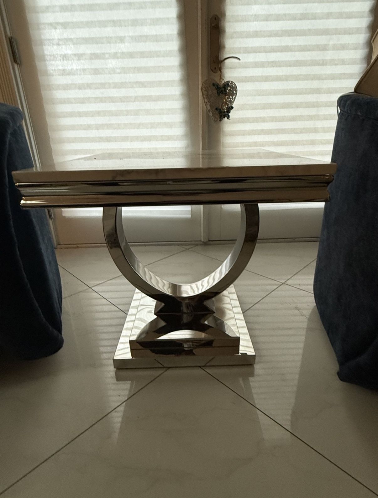 Brand New Anewsun Modern End Table – White/Silver Finish