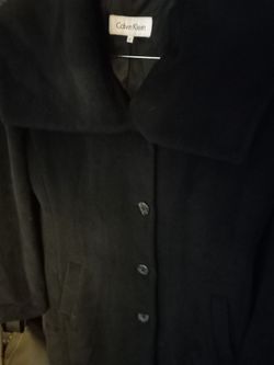 Women' s size 12 pea coat/black three