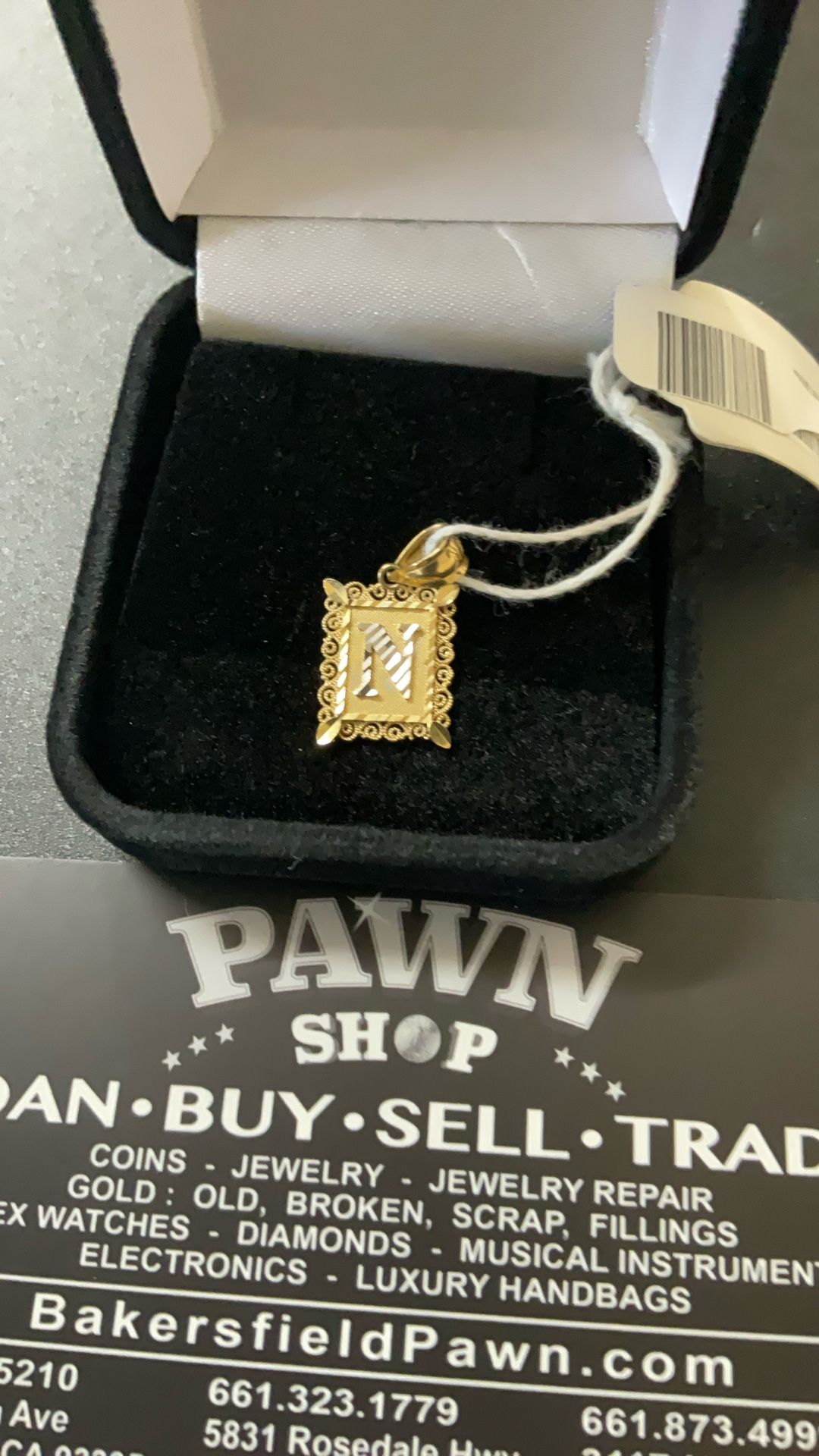 Pendant Letter ( N ) 14kg. 0.7 Dwt ( Layaway Or Acima Leasing Options)