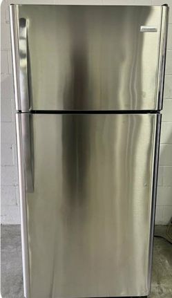 Free Delivery. Very Nice Stainless Steel Refrigerator. Only 3 Years Old