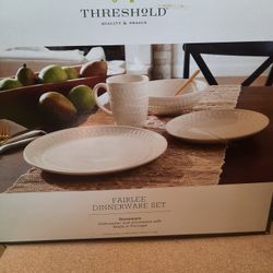 Threshold Fairlee Dinnerware Set
