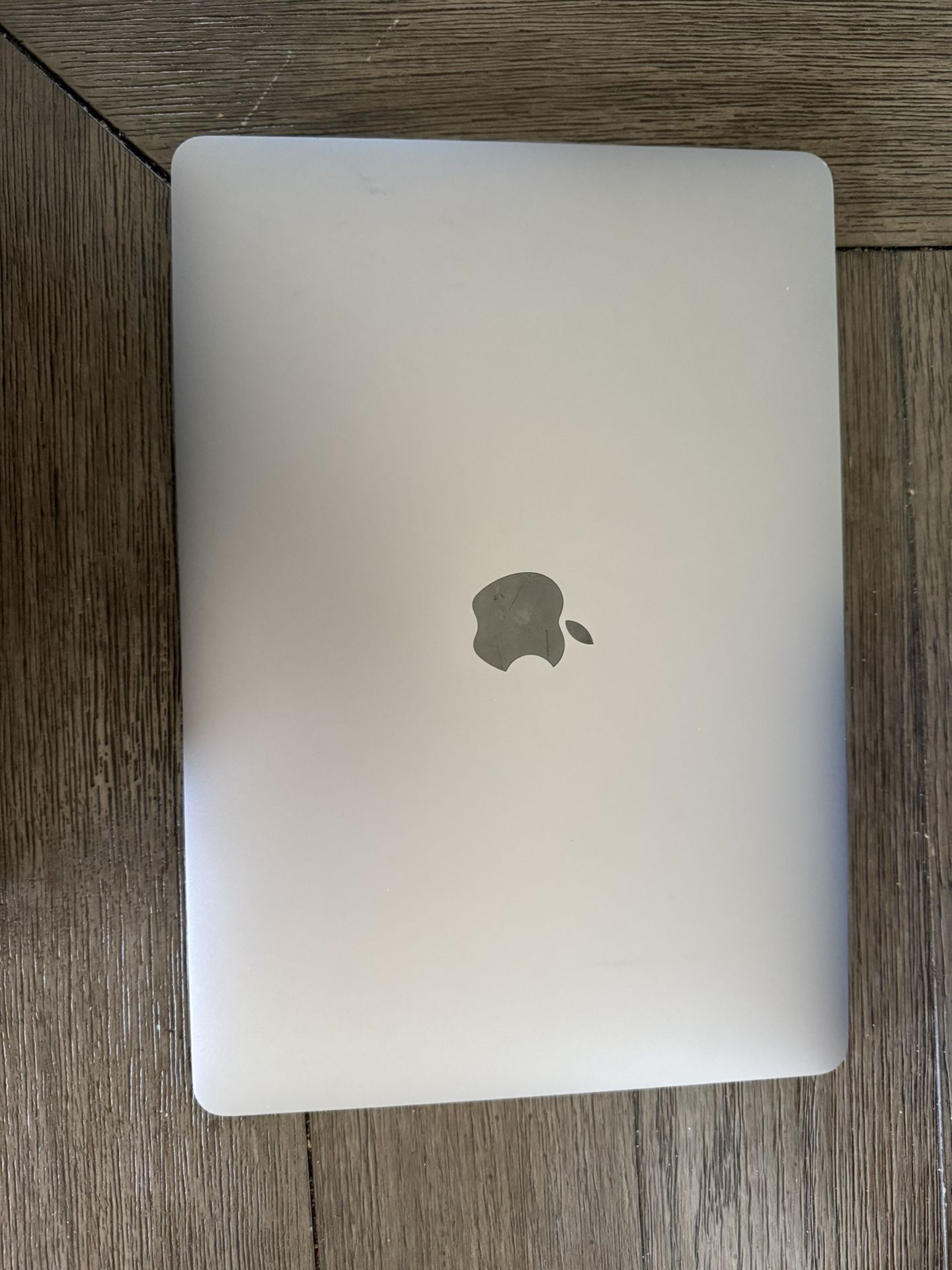 MacBook Pro 13" (Mid-2022)