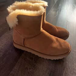 Ugg