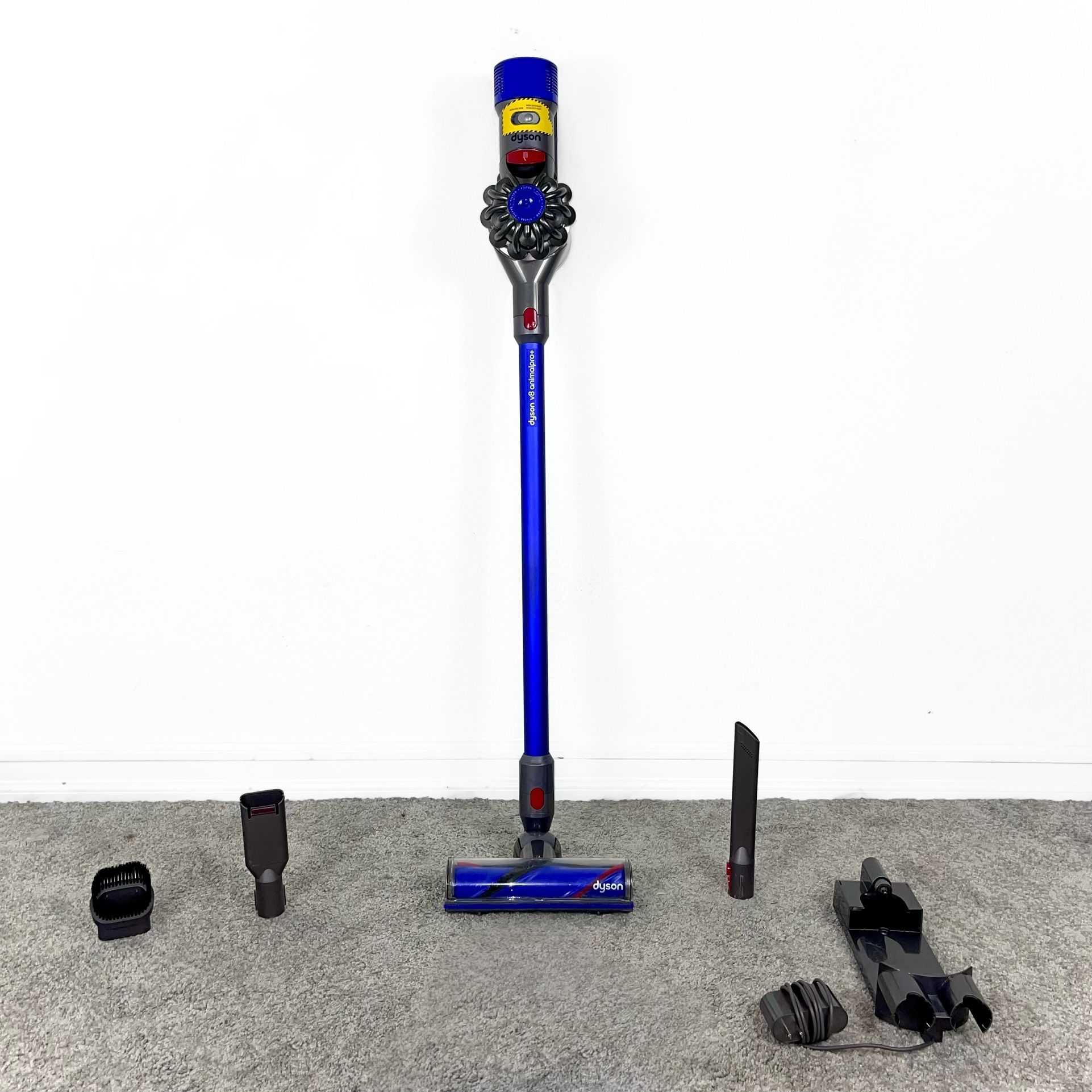 Dyson V8 Animal Handheld Stick Cordless Vacuum Cleaner w/ attachments