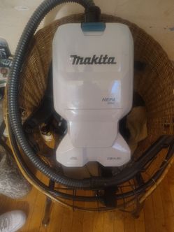 Makita backpack vacuum cleaner