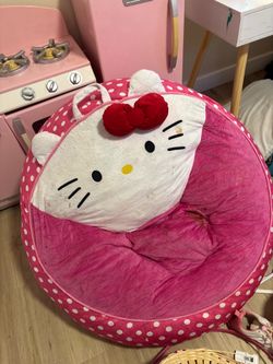 Hello kitty chair
