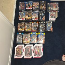 23 WWE/AEW Action Figures