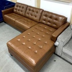 Brand New// Leather Sectional, Seccional, Couch 