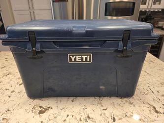YETI 45 Cooler – Blue – Heavy Duty