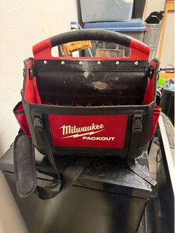 Milwaukee pack out hand tool bag