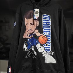Mavericks hoodie large