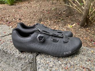 Fizik Overcurve R5 Road Cycling Shoes - Men’s 44