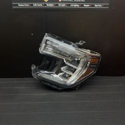 2019 - 2022 GMC Sierra Headlight Driver Side OEM 