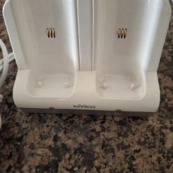 Nyko Wii Charge Station 