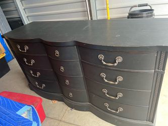 Vintage dresser