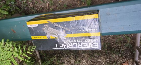 2 Ton Trolley Jack