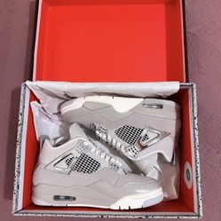 Jordan 4 retro frozen moments