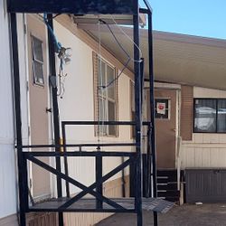 Elevator For Mobile Home