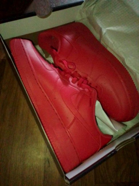 New Size 10.5 Air Force Red All Red