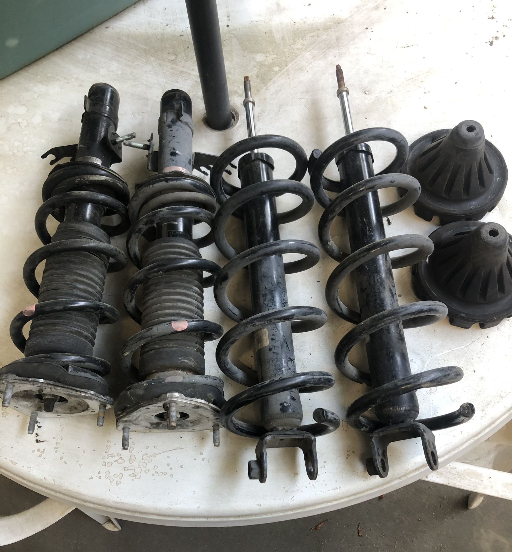G37x Sedan Stock Suspension