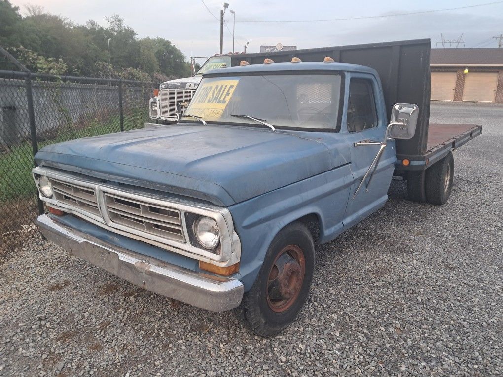 1970 Ford F350 1 Ton Flatbed