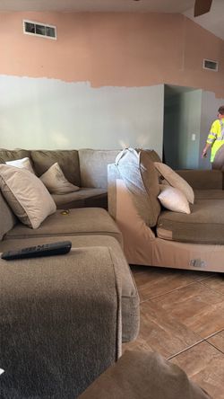 Couch set