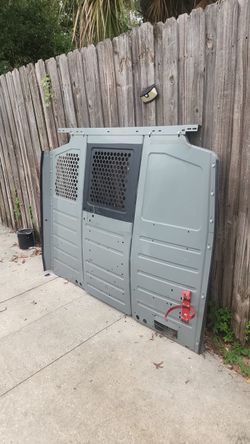 Van Cargo Partition Wall with Vents