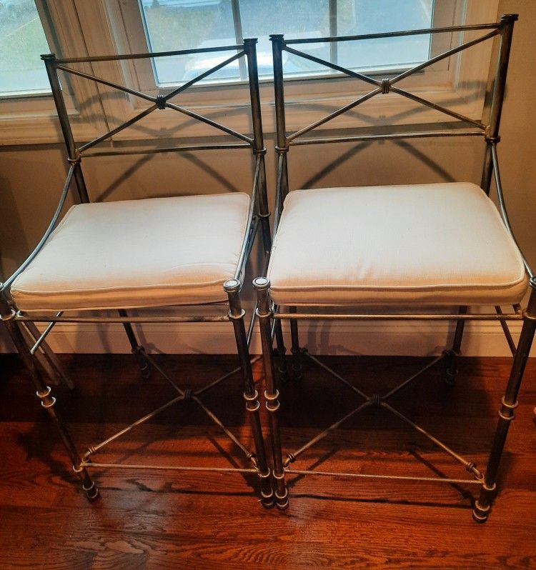 Wroght Iron bar height chairs with cushions (set 2) $85