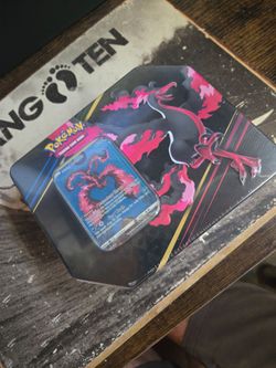 Crown Zenith Moltres Tin