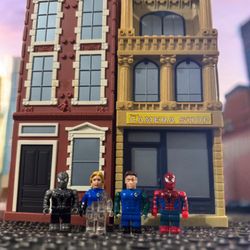 Mega Bloks - Tony’s Camera Shop w/4 Figures