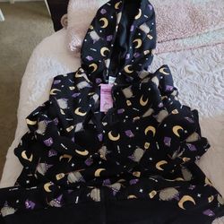 New Pusheen Halloween Hoody $15 Size L