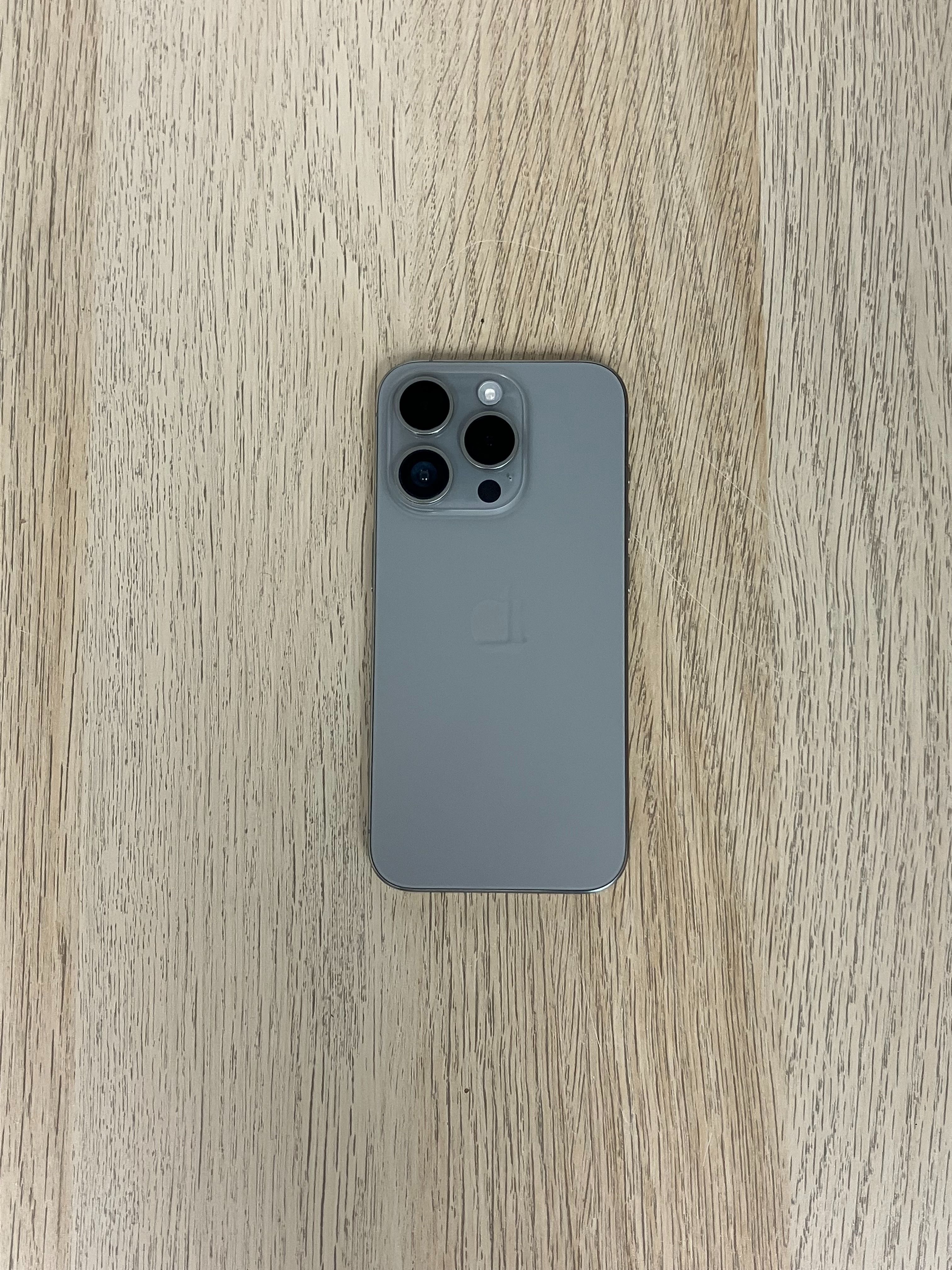 iPhone 15 Pro - T-Mobile/ Metro/ Mint - 128GB - Natural Titanium