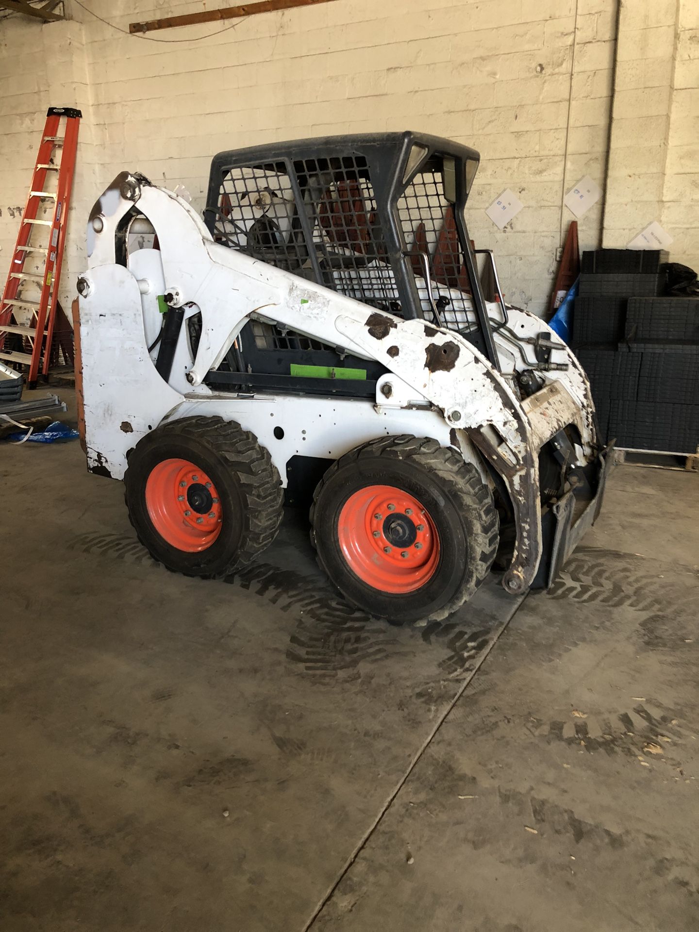Skid Steer 773 Advantage Series