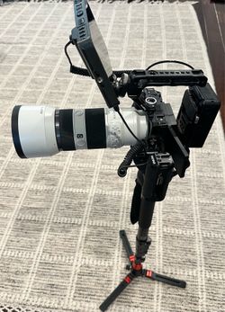 📸 Sony ZV-E10 4K Camera – Complete Photography & Videography Package