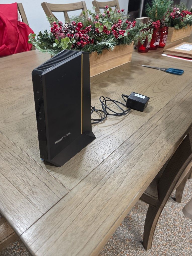 Nighthawk Mid/high-Split Multi-Gig 2.5Gbps Cable Modem