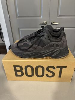Yeezy Boost 700