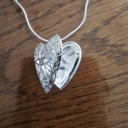 Sterling Silver Necklaceo