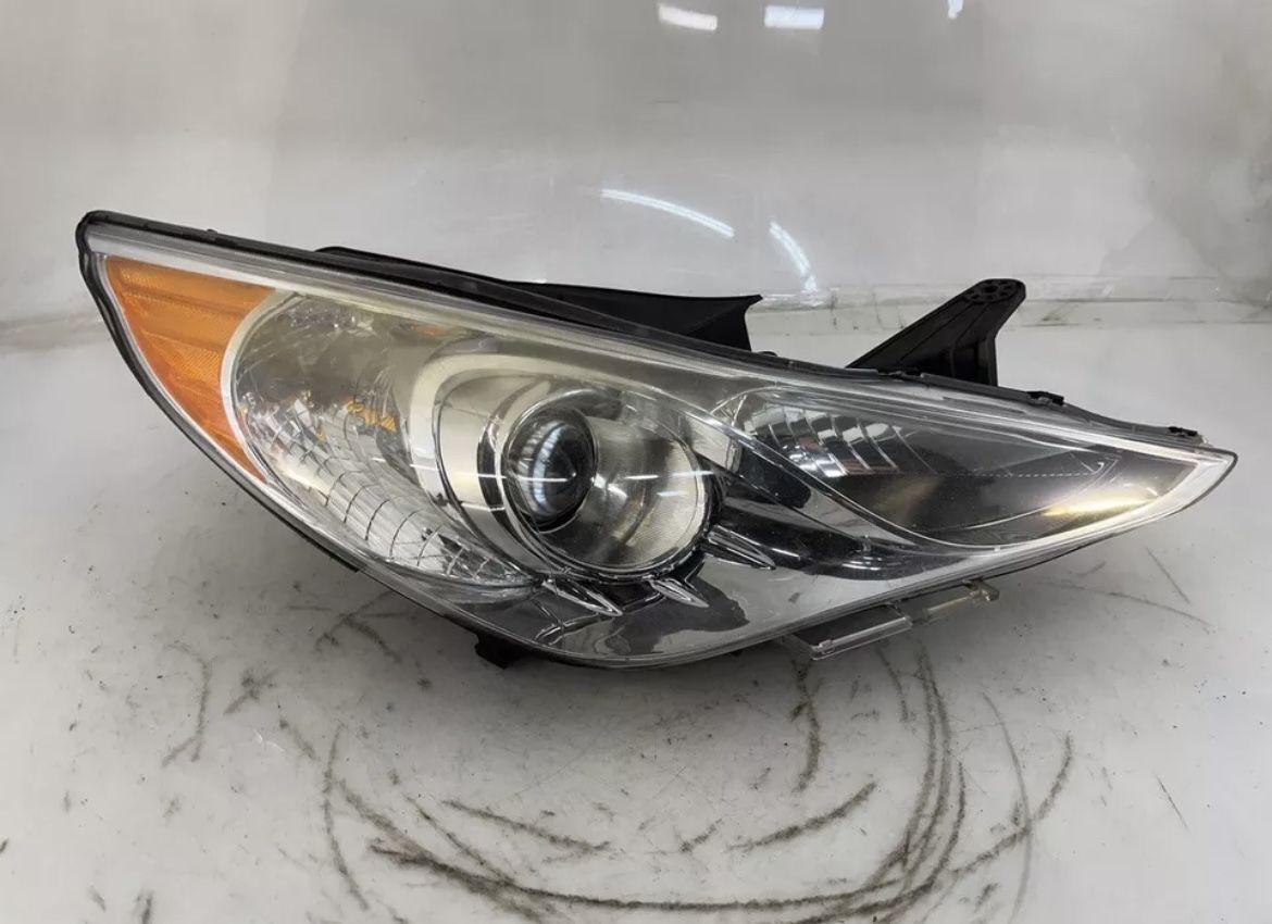 OEM Hyundai Sonata 2011-2014 Headlight Assembly
