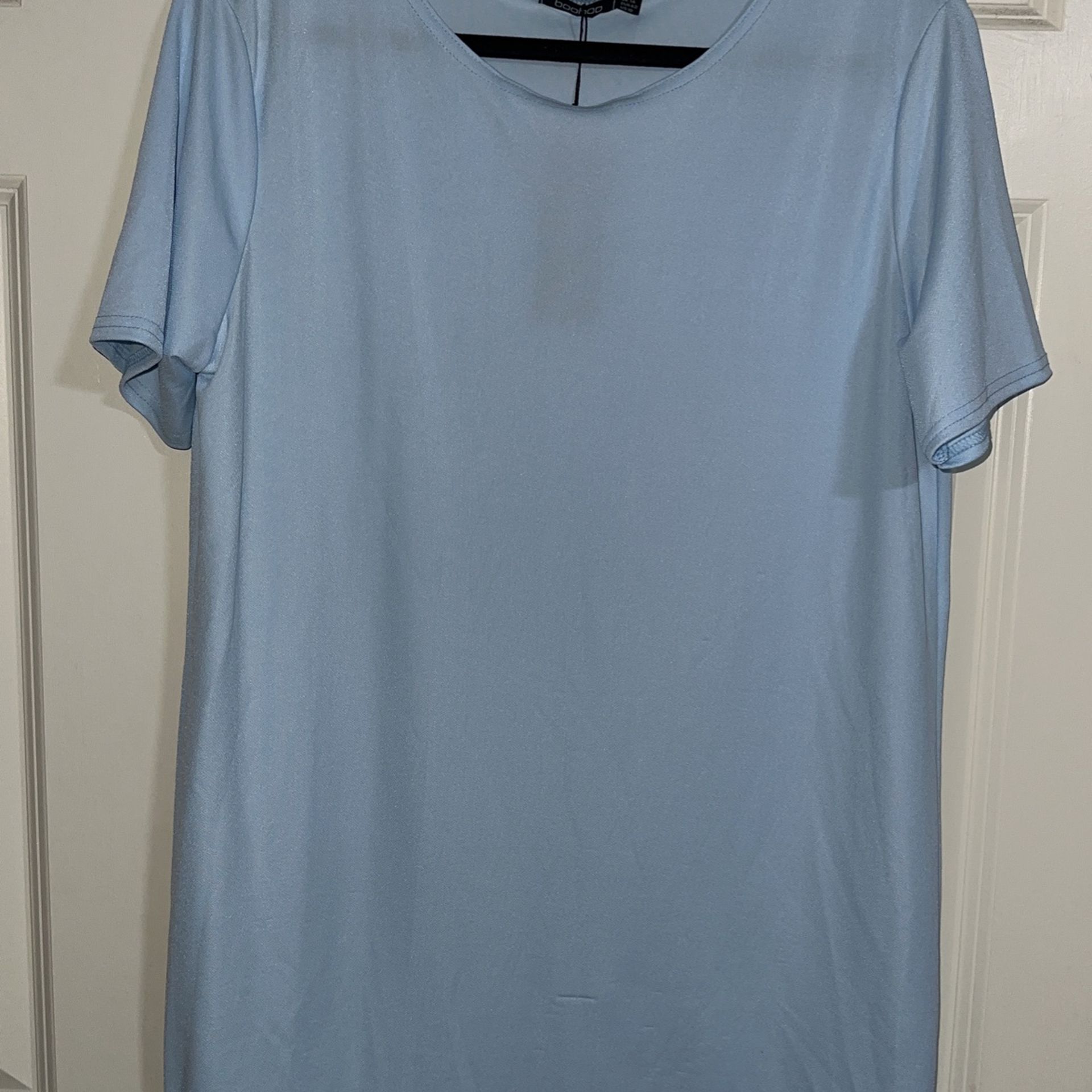 Light Blue Tshirt Dress With Geometric Lazercut Hem Design Size 10