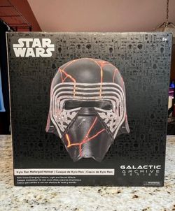 D23 Kylo Ren Reforged Helmet