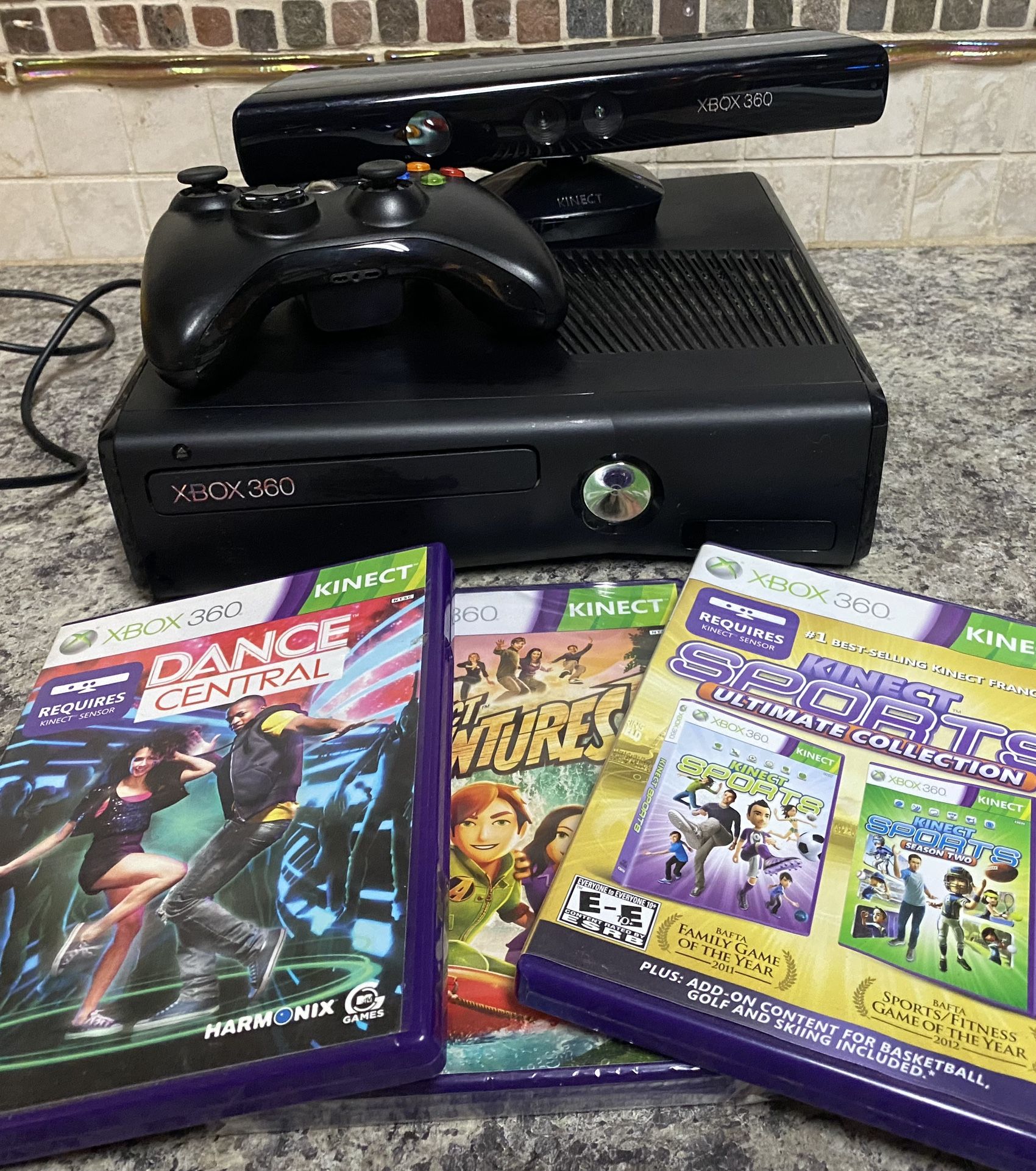 Xbox 360 Kinect Bundle With 3 Games