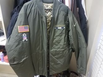 Brand new never worn dallas cowboy bomber jacket
