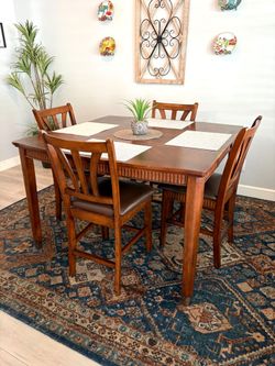 3' Pub table