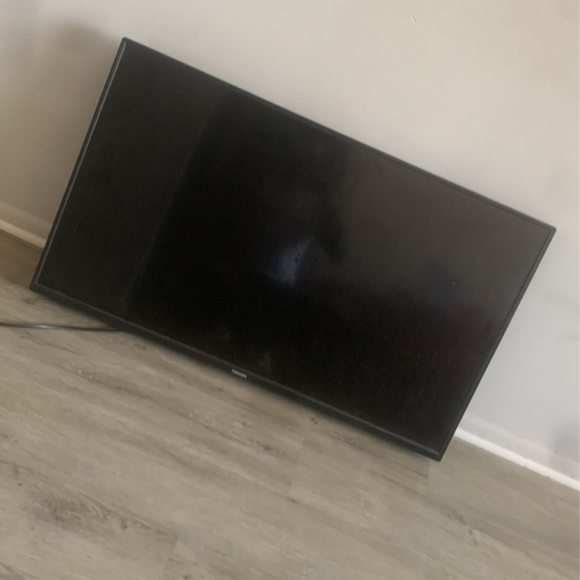 43” Tv Works Perfect