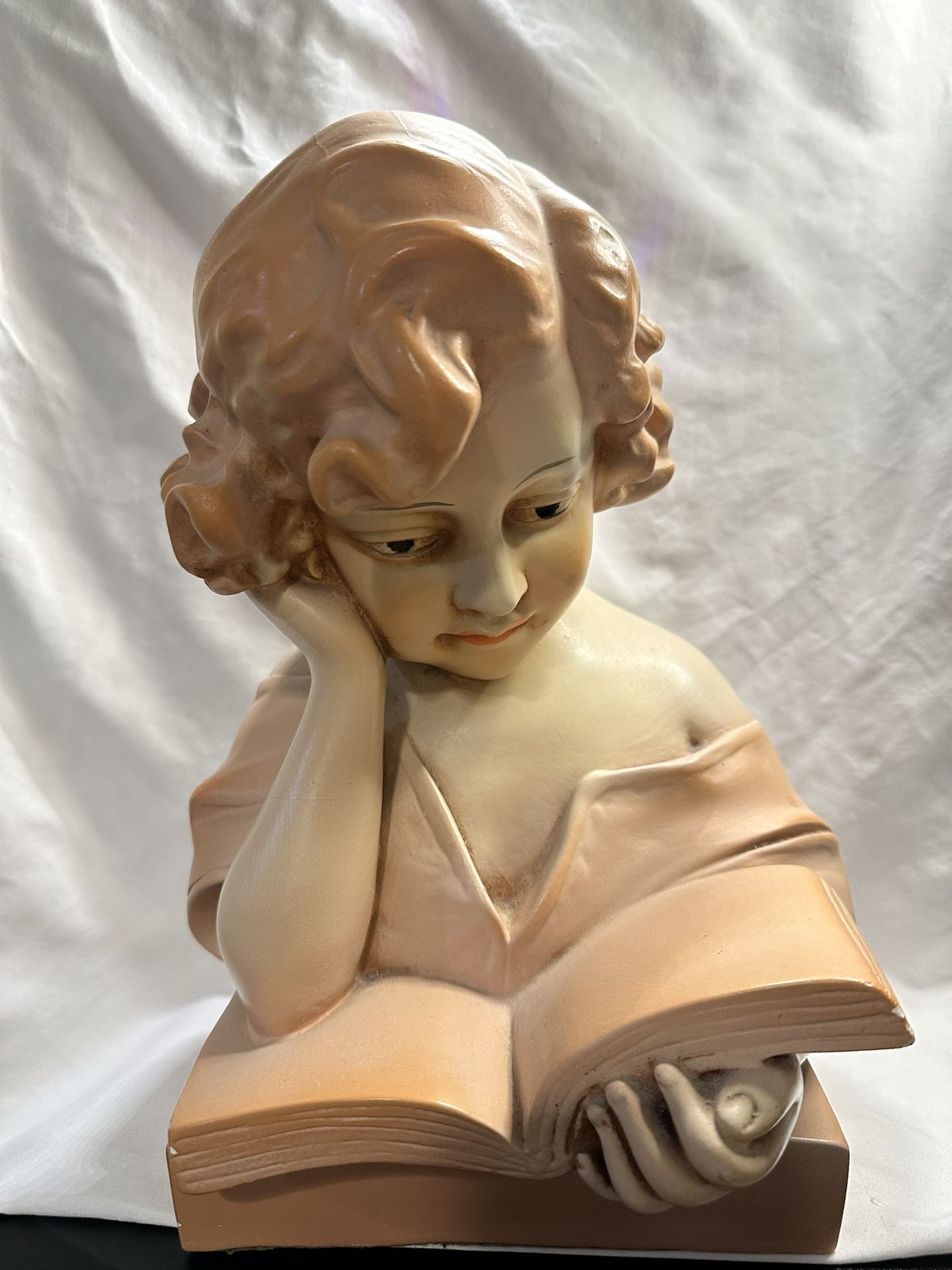 VINTAGE Girl Reading Book Figurine By New Wave Art